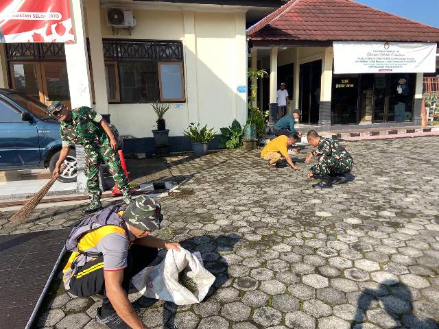 gerakan-indonesia-asri-dan-pencanangan-bank-sampah-kecamatan-selomerto